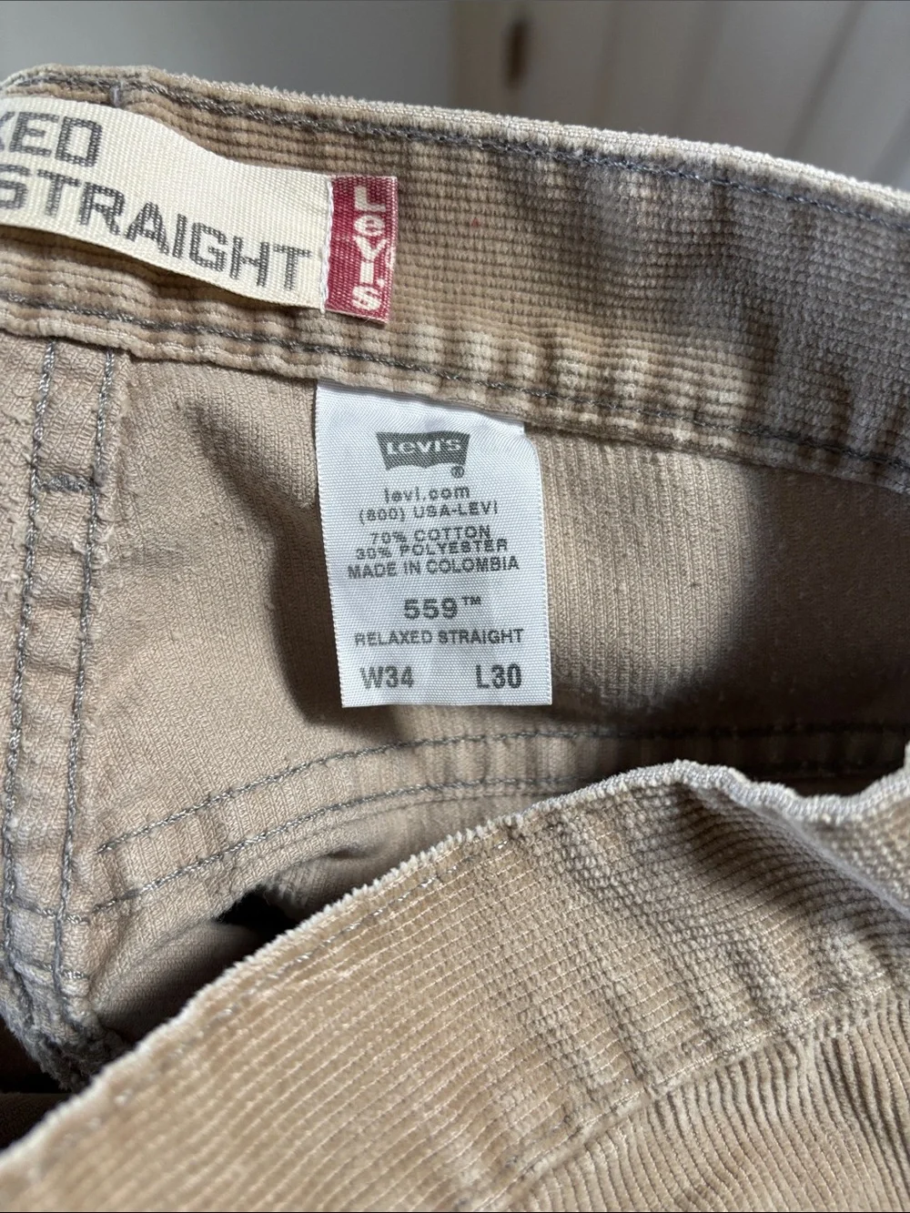 Levi's 559 Men's Corduroy Pants in Taupe Brown